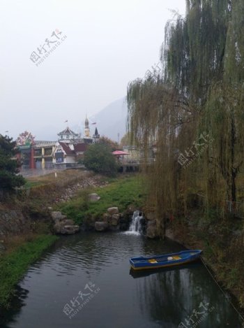 公园河道风景