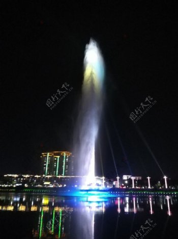 东江音乐喷泉河源夜景