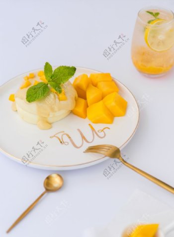 芒果甜品蛋糕