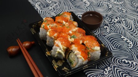 日式料理寿司卷之鱼子酱三文鱼6