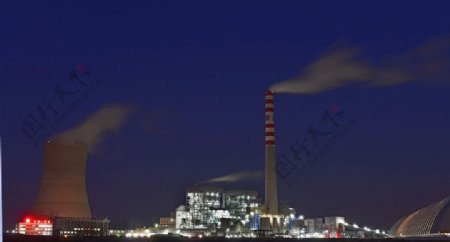 电厂夜景图