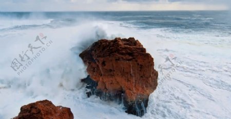 海浪岩石