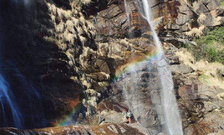 山涧瀑布彩虹风景岩石