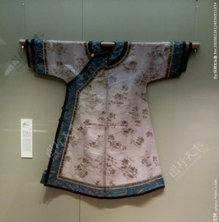 康雍乾时期贵族女性家居服摄影