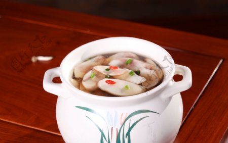 山珍鲍鱼菇菌汤