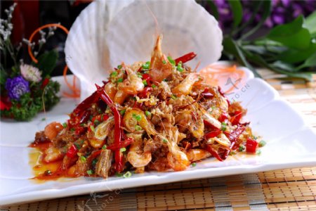 梅干菜炒河虾