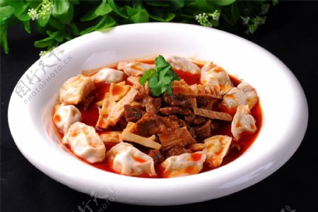笋香牛腩饺子