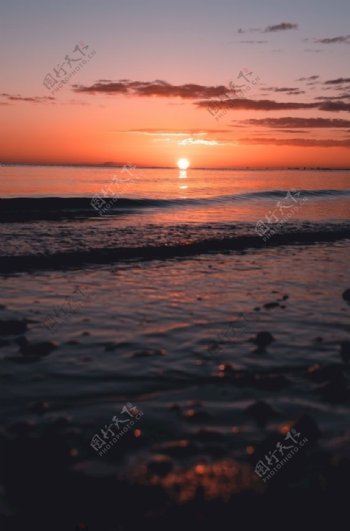 海上夕阳日出景色