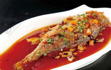 红烧东海黄鱼
