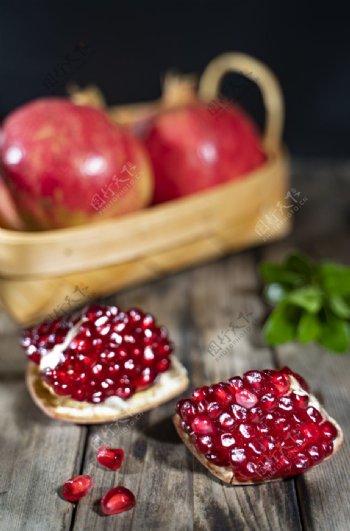 红石榴零食水果背景海报素材图片