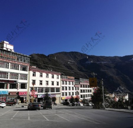 高山古镇藏区建筑风景图片
