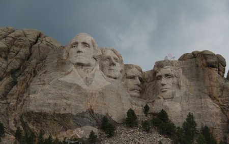 总统雕像图片