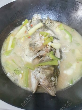 煮鳜鱼图片