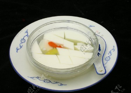 家常菜杏仁豆腐图片