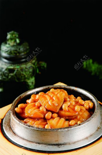 南北热菜石锅茄汁豆煮鲜鲍图片