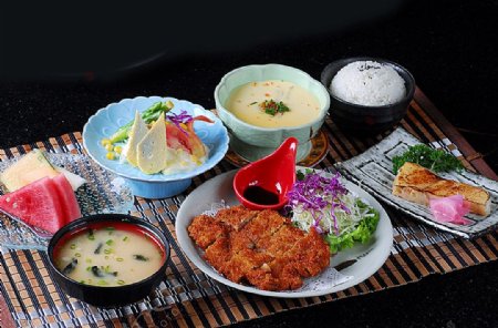 日韩料理日生定食图片