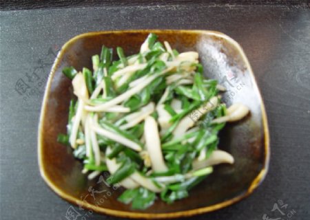 韭菜炒墨斗鱼图片